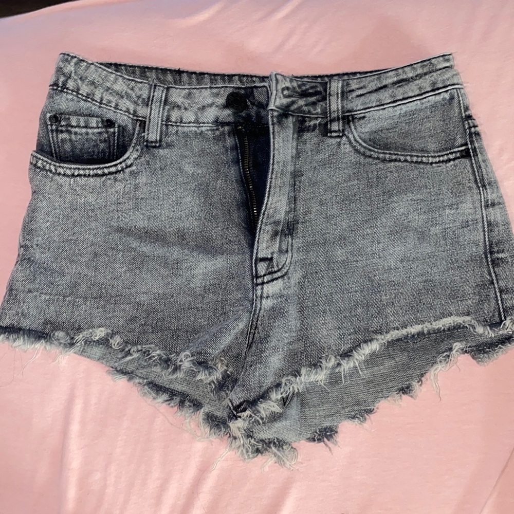 grey distressed jean shorts